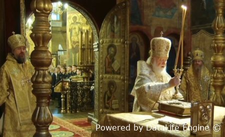 Патриаршая Божественная литургия. Успенский собор Московского Кремля.